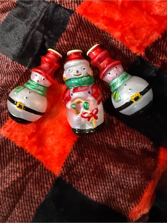 Other - Vintage Tree Light Covers Holiday  Christmas Glass Ornaments 3 collectibles